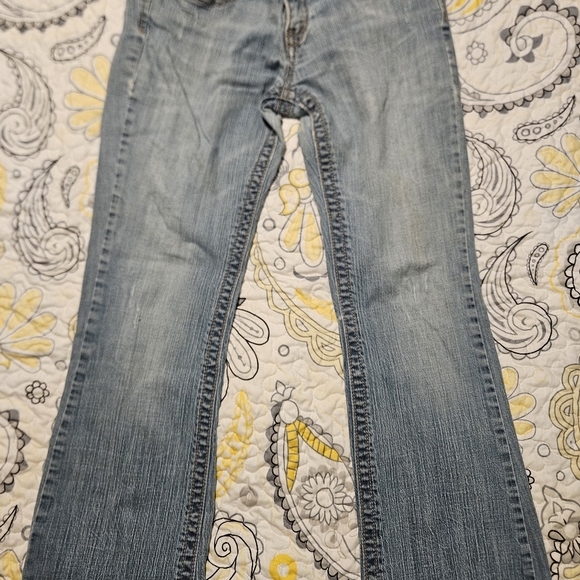Aeropostale Women's Stretch Boot Jeans - Size 3/4 Short - Picture 4 of 5